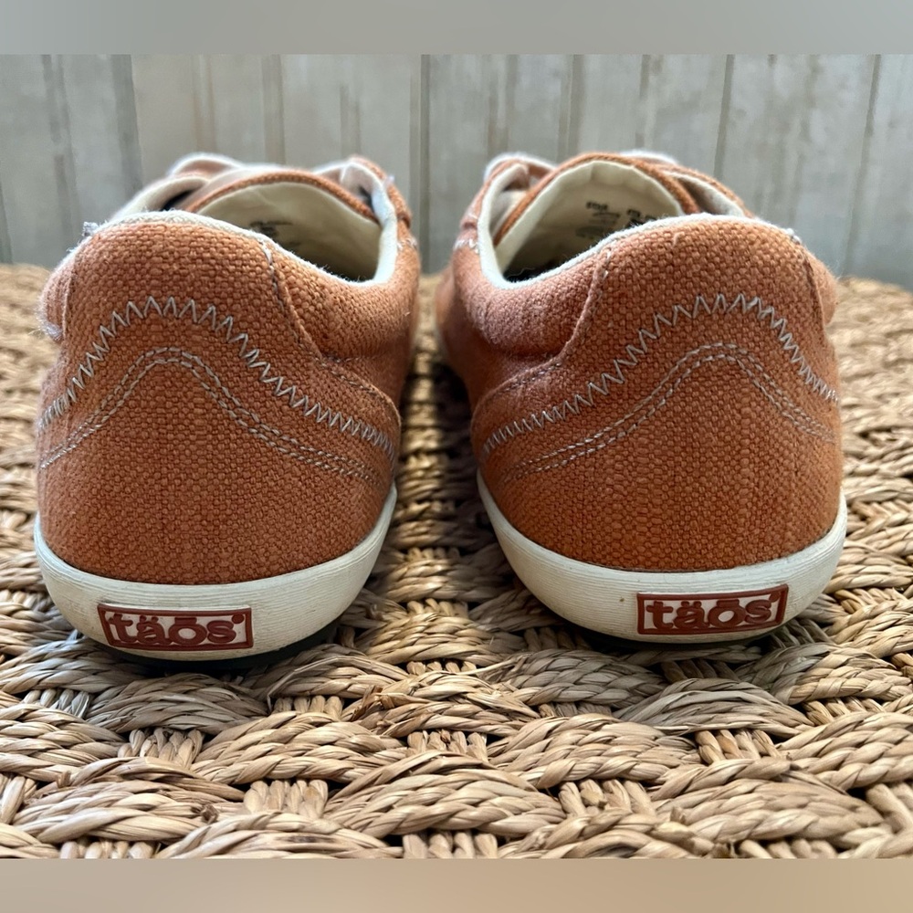 Women's Taos Footwear Star Orange Canvas Sneakers size 8 - Picture 4 of 9